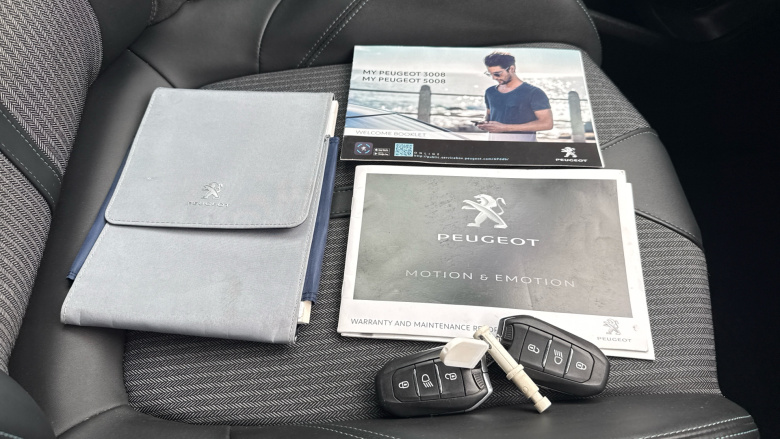 Peugeot 5008 1.5 BlueHDi Allure Premium 5dr Diesel Estate